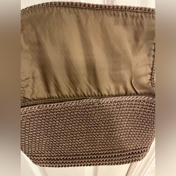 The Sak crochet shoulder bag with flap - Picture 7 of 11